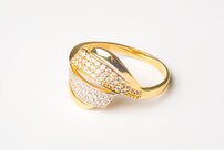 Zlatý prsteň F034
