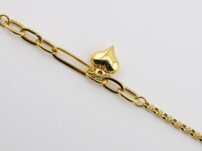 Jemný dámsky náramok zo žltého zlata so srdiečkovým príveskom