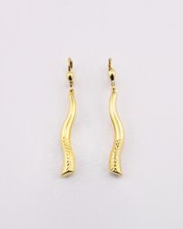 Moderné visiace náušnice s gravírom