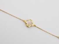 Náramok zdobený štvorlístkom – symbolom šťastia