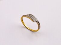 Elegantný kombinovaný prsteň zo zlata